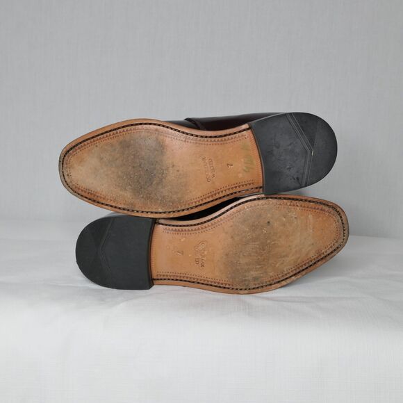 Herring Shoes UK Sz 7F US 8 Cardiff II Cherry Red Glossy Men's Strap Gold Buckle - Picture 11 of 12